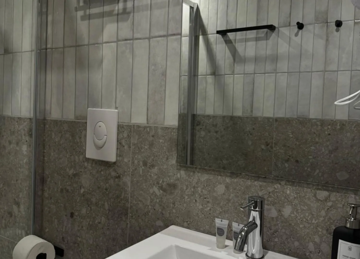 Honeycomb Guesthouse 로마 아파트
