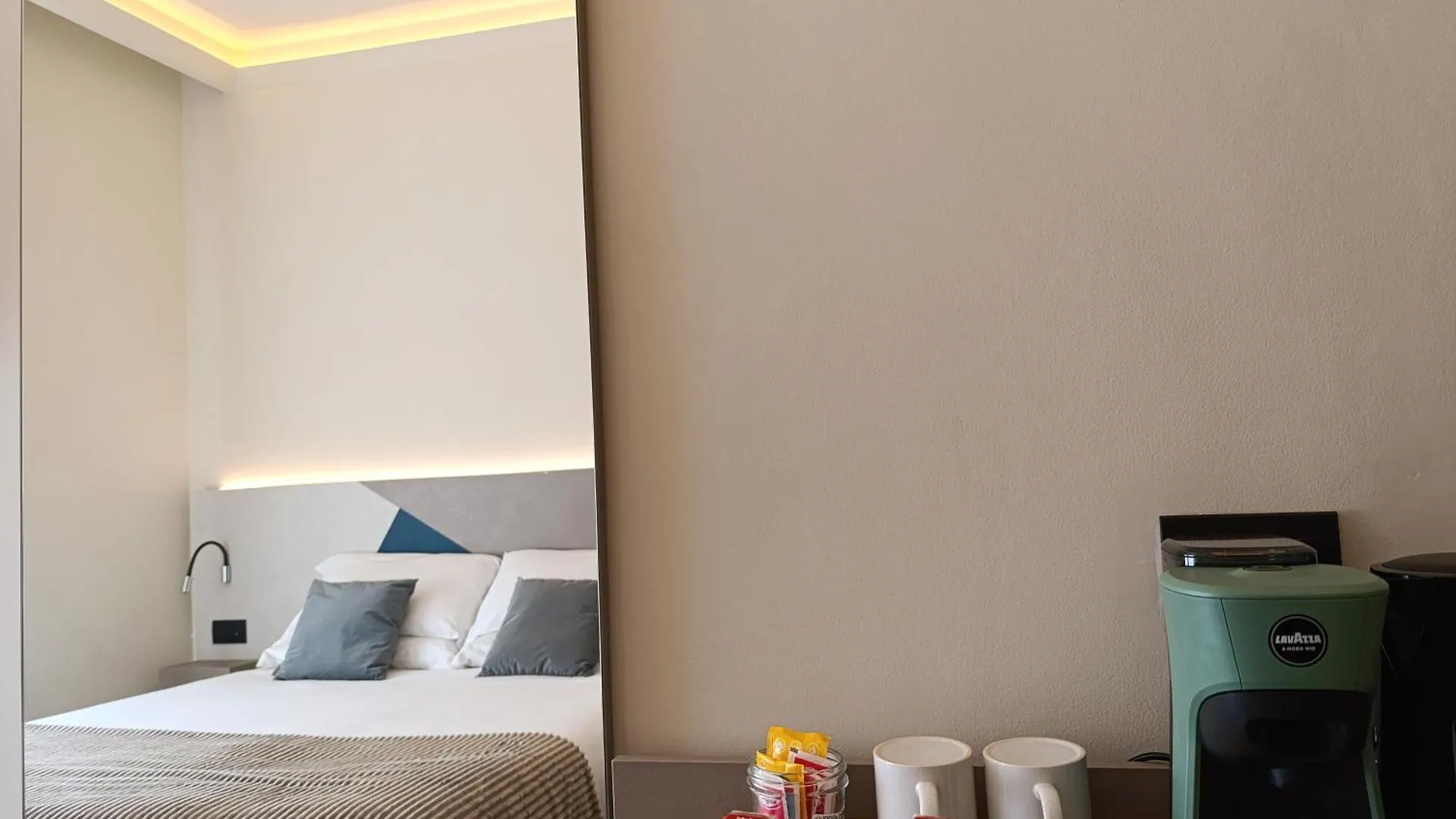 Apartment Honeycomb Guesthouse Rome